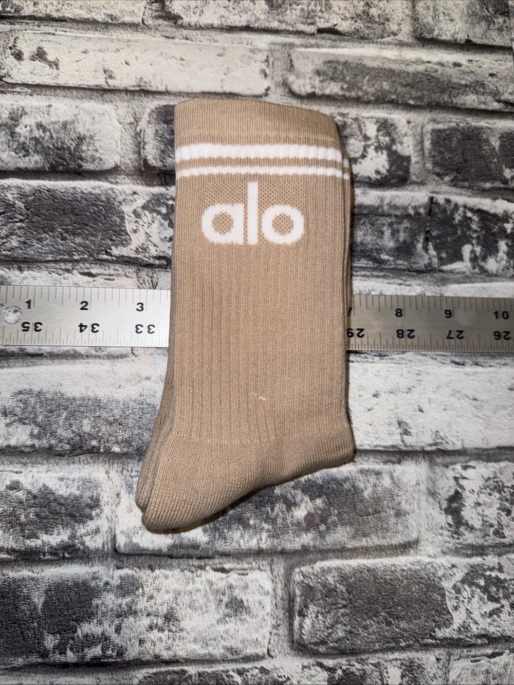 Alo Unisex Throwback Tan With White Socks - Crew Socks - Yoga